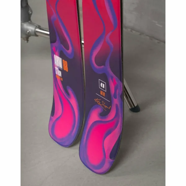 Armada ARW 88 Skis - Women's + Salomon Strive 12 GW Ski Bindings