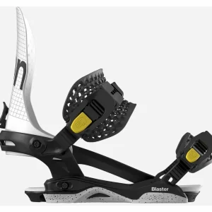 Bataleon Goliath Snowboard + Blaster Asymwrap Snowboard Bindings 2025