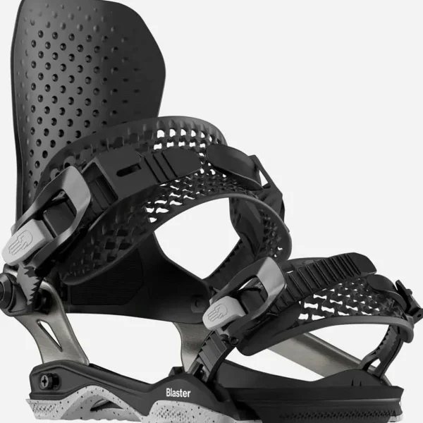 Bataleon Goliath Snowboard + Blaster Asymwrap Snowboard Bindings 2025