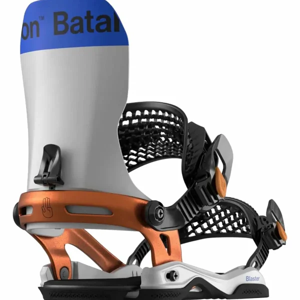 Bataleon Goliath Snowboard + Blaster Asymwrap Snowboard Bindings 2025