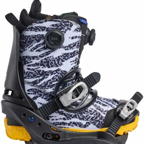 Burton Feelgood Snowboard + Lexa EST Snowboard Bindings - Women's 2025