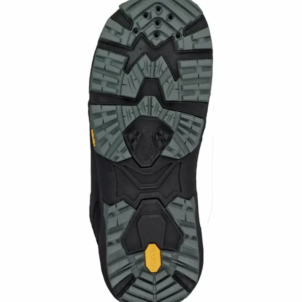 Burton Fish 3D Splitboard + Hitchhiker Splitboard Bindings  + evo x Pomoca Pro Glide Splitboard Skins + Tourist Snowboard Boots 2025
