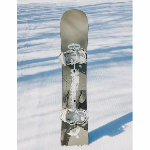 Burton Instigator Flat Top Snowboard + Mission Snowboard Bindings 2025