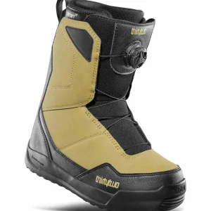 CAPiTA Pathfinder Camber Snowboard + Union STR Snowboard Bindings + thirtytwo Shifty Boa Snowboard Boots 2025