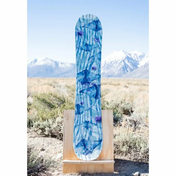 Coalition Snow Queen Bee Snowboard + Union Trilogy Classic Snowboard Bindings - Women's 2025