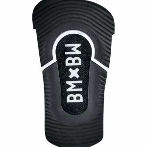 GNU Antigravity C3 Snowboard + Bent Metal Bolt Snowboard Bindings 2025