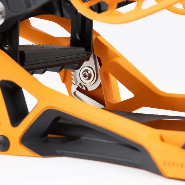 GNU GWO C3 LTD Snowboard + Nidecker Supermatic Snowboard Bindings 2025