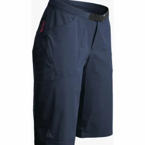 Women 7Mesh Glidepath Shorts - Women's