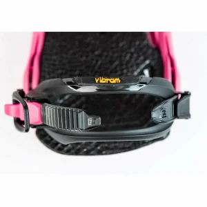 Nitro Banker Snowboard + Phantom Snowboard Bindings 2025