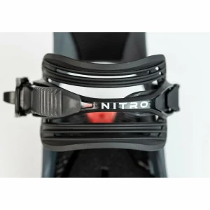 Nitro Banker Snowboard + Phantom Snowboard Bindings 2025
