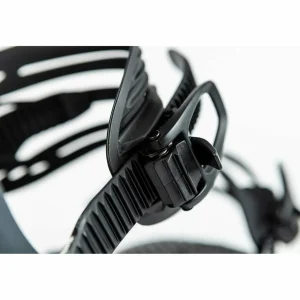 Nitro Banker Snowboard + Phantom Snowboard Bindings 2025