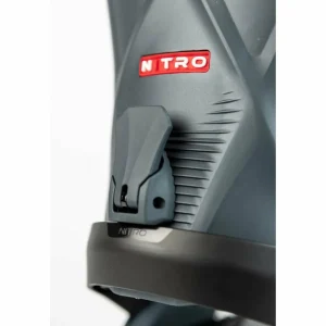 Nitro Banker Snowboard + Phantom Snowboard Bindings 2025