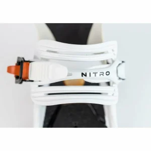 Nitro Banker Snowboard + Phantom Snowboard Bindings 2025