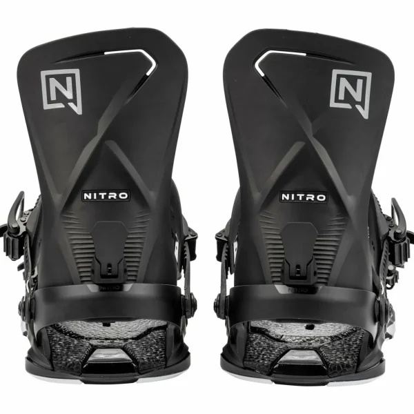 Nitro Banker Snowboard + Phantom Snowboard Bindings 2025