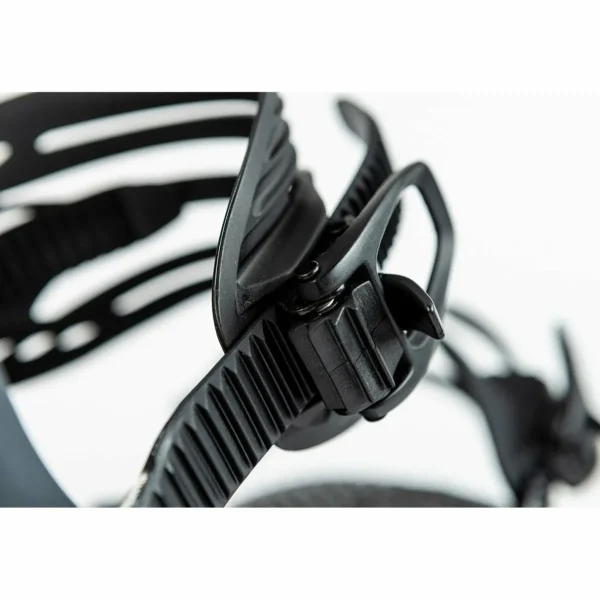 Nitro Beast Snowboard + Phantom Snowboard Bindings 2025