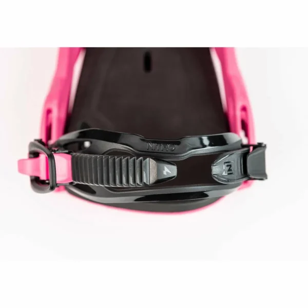 Nitro Optisym Snowboard + One Snowboard Bindings 2025