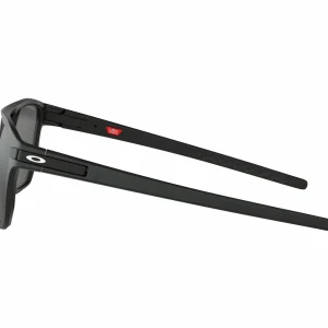 Women Oakley Latch Beta Sunglasses