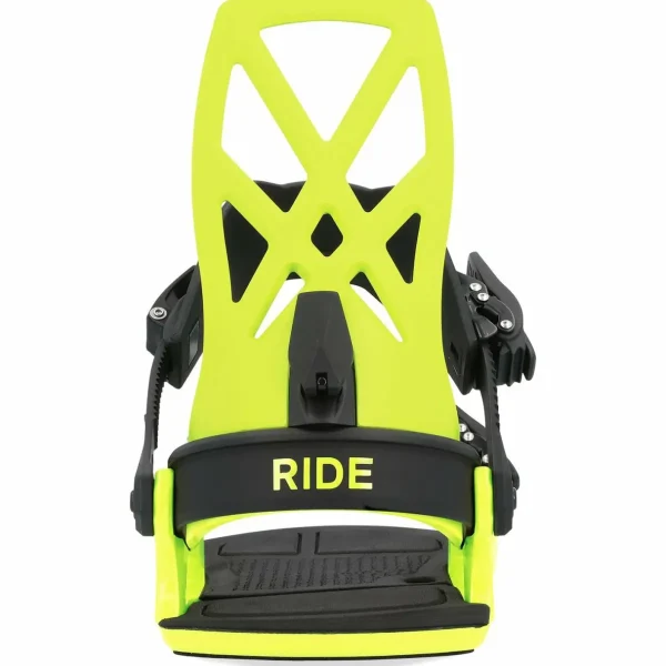 Ride Warpig Snowboard + C-4 Snowboard Bindings 2025