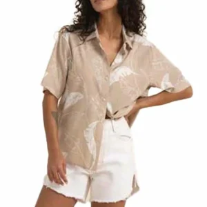 Women Roark Bless Up Short-Sleeve Shirt - Women's