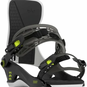 Rome Artifact Snowboard + Trace Snowboard Bindings 2025