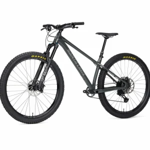 Santa Cruz Chameleon 8 A R Complete Mountain Bike - Blem