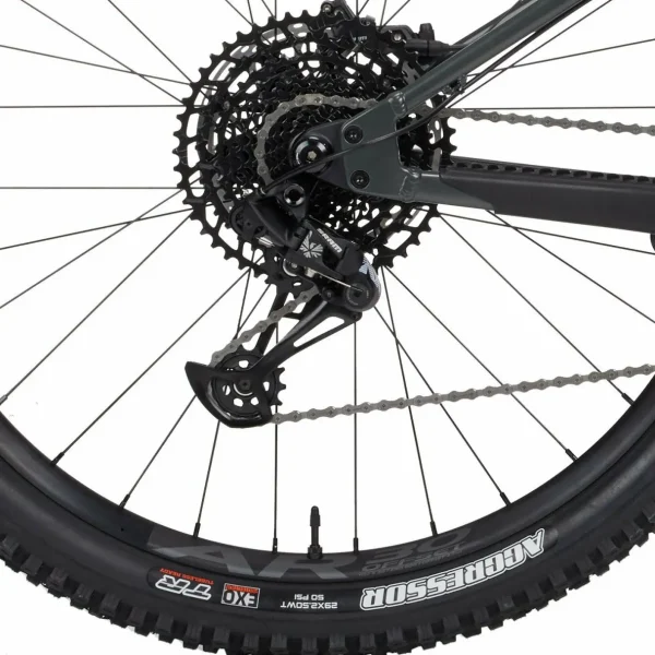 Santa Cruz Chameleon 8 A R Complete Mountain Bike - Blem