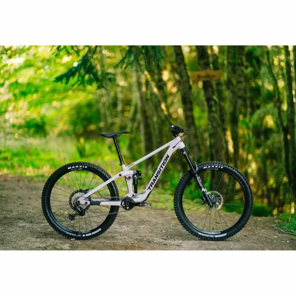 Kids Transition Scout Alloy Deore Complete Mountain Bike - Kids' 2025